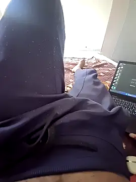 Snapshot of YoursThickDick chatting on February 8, 6:00 am YoursThickDick online show from February 8, 6:00 am