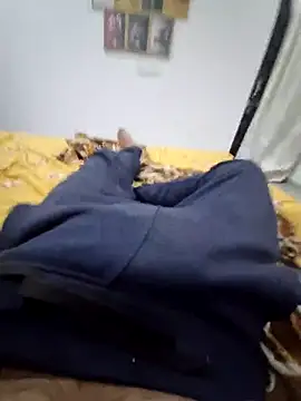 Snapshot of YoursThickDick chatting on September 29, 3:13 am YoursThickDick online show from September 29, 3:13 am