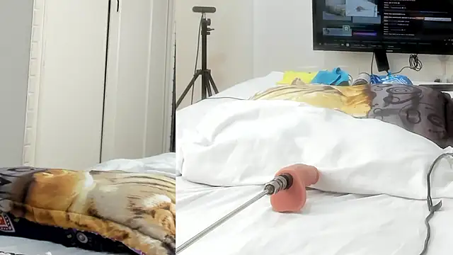 Alani Queen online show from November 12, 7:07 pm