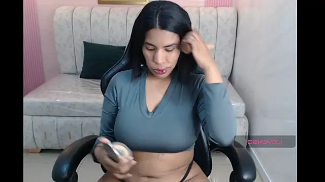 ambar fox s online show from September 24, 3:13 am