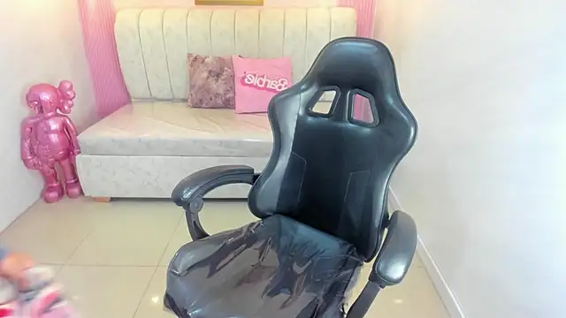 ambar fox s online show from January 11, 3:02 am