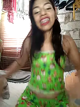 Snapshot of Aley_2025 chatting on December 1, 3:46 pm Aley 2025 online show from December 1, 3:46 pm