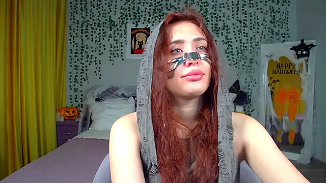 Snapshot of SherryBaers chatting on October 31, 6:21 am SherryBaers online show from October 31, 6:21 am