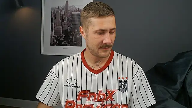 Snapshot of Mr_At_ chatting on October 29, 7:07 am Mr At online show from October 29, 7:07 am