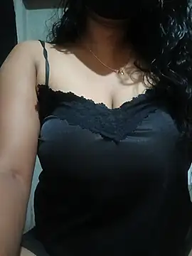 DiyaRoy49 online show from April 10, 7:32 pm