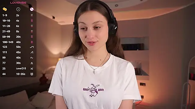 MercBoone online show from November 5, 4:54 pm