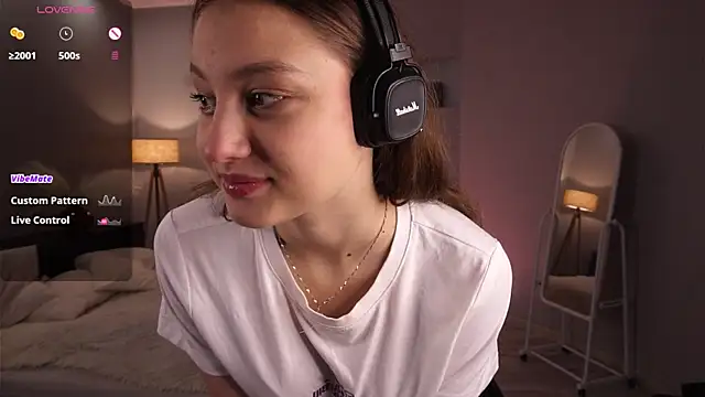 MercBoone online show from November 18, 10:07 am