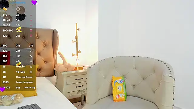 frehia dimou online show from December 23, 2:22 am