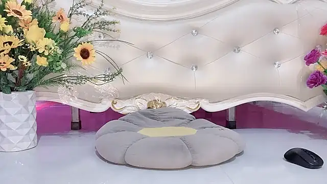   Joy69   online show from February 17, 9:06 am