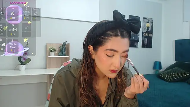 Snapshot of madame_lottie chatting on September 24, 12:33 pm madame lottie online show from September 24, 12:33 pm