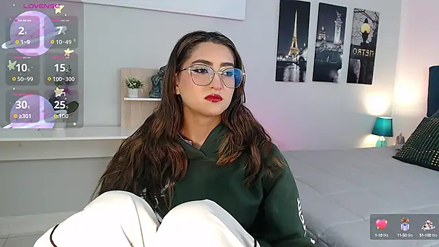Snapshot of madame_lottie chatting on October 2, 12:30 pm madame lottie online show from October 2, 12:30 pm