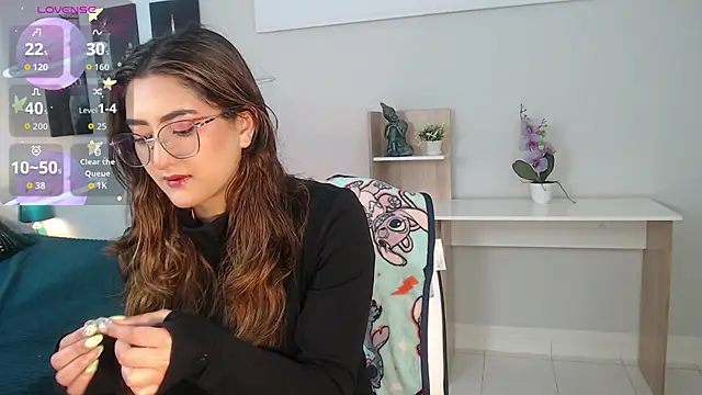 Snapshot of madame_lottie chatting on September 23, 12:34 pm madame lottie online show from September 23, 12:34 pm