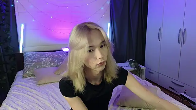 Snapshot of okerriella chatting on February 20, 7:10 am okerriella online show from February 20, 7:10 am