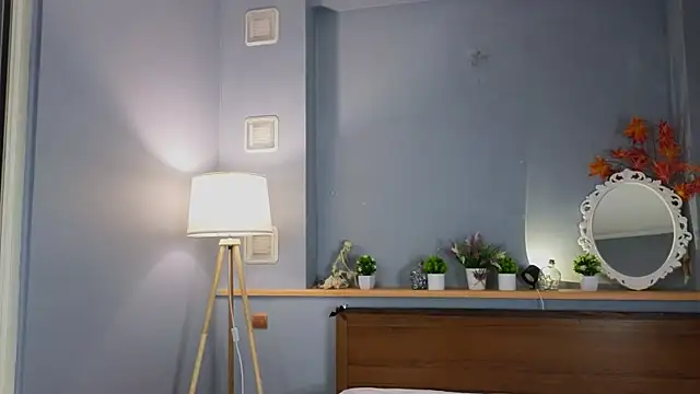 okerriella online show from November 7, 1:15 pm