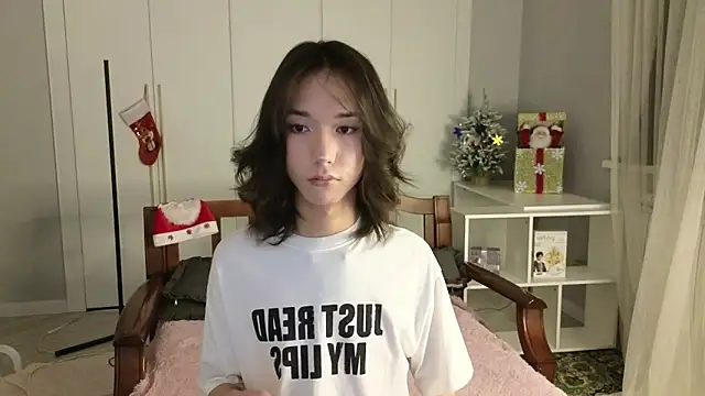 Snapshot of okerriella chatting on December 20, 1:25 pm okerriella online show from December 20, 1:25 pm