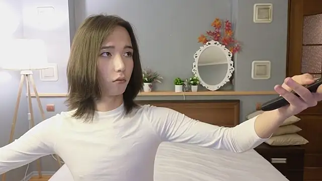 okerriella online show from November 5, 1:25 pm