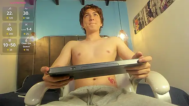 Oscar and dani online show from February 25, 3:07 am