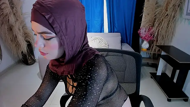 SofiaRivera1 online show from June 14, 4:41 pm