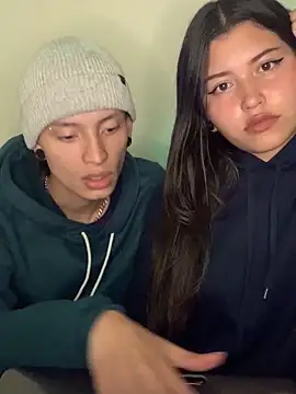 Snapshot of Karma_And_Sex chatting on November 20, 7:42 am Karma And Sex online show from November 20, 7:42 am