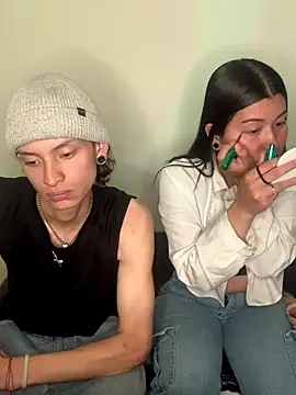 Snapshot of Karma_And_Sex chatting on December 14, 8:36 pm Karma And Sex online show from December 14, 8:36 pm