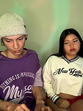 Snapshot of Karma_And_Sex chatting on November 16, 11:04 am Karma And Sex online show from November 16, 11:04 am