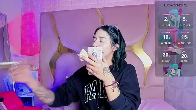 Niina Sissy online show from March 10, 4:49 am