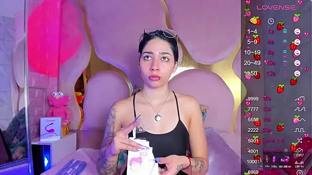 Niina Sissy online show from February 27, 4:23 am