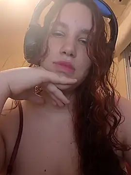 Mellhots2 online show from April 9, 7:09 pm