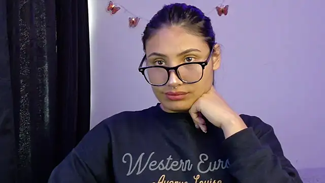 Linda andrew online show from April 6, 4:30 pm