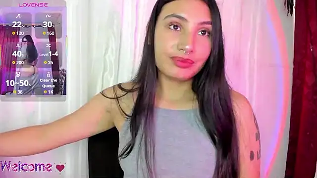 Snapshot of Linda_andrew chatting on September 23, 6:15 pm Linda andrew online show from September 23, 6:15 pm