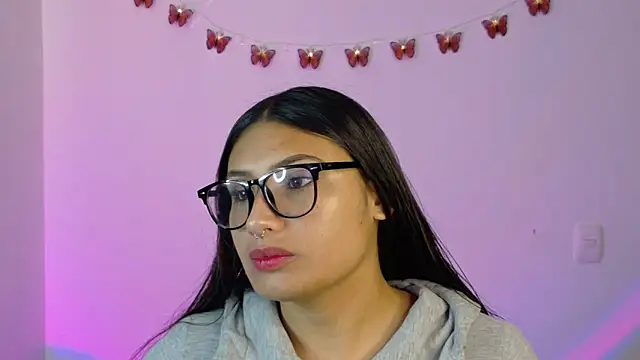 Linda andrew online show from April 4, 3:40 pm