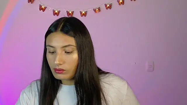 Linda andrew online show from March 18, 4:19 pm