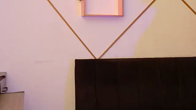 Snapshot of Linda_andrew chatting on November 20, 7:03 pm Linda andrew online show from November 20, 7:03 pm