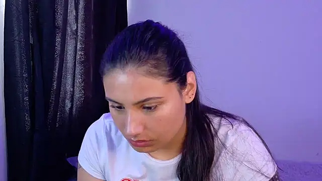Snapshot of Linda_andrew chatting on June 13, 2:59 pm Linda andrew online show from June 13, 2:59 pm