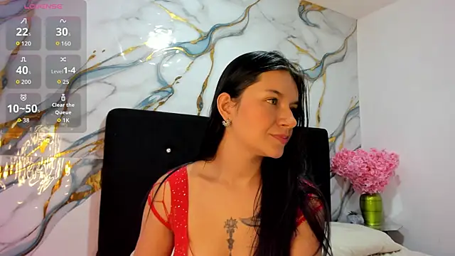 RoxanaBorns  online show from July 17, 2:36 pm