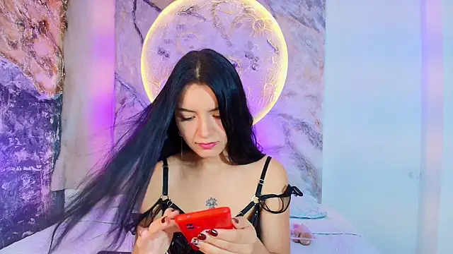 Snapshot of RoxanaBorns_ chatting on October 8, 12:07 pm RoxanaBorns  online show from October 8, 12:07 pm