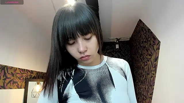 Snapshot of Hanna_Lee__ chatting on September 13, 7:58 pm Hanna Lee online show from September 13, 7:58 pm