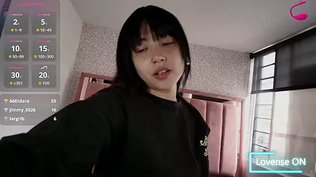 Snapshot of Hanna_Lee__ chatting on April 22, 9:10 pm Hanna Lee online show from April 22, 9:10 pm