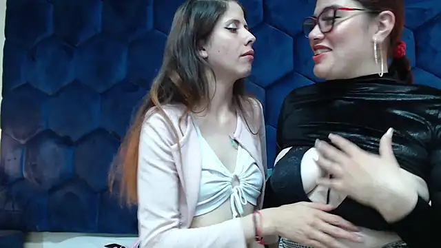 Snapshot of secretdream_vc chatting on October 21, 2:33 am secretdream vc online show from October 21, 2:33 am