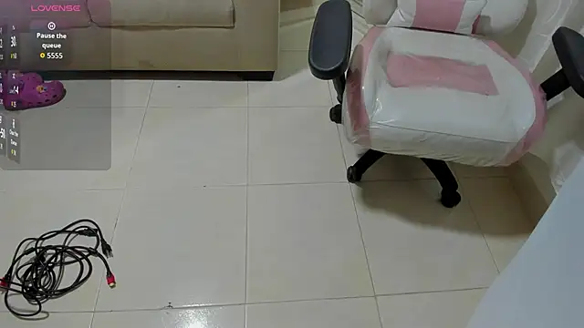 april smiith online show from September 24, 2:51 am
