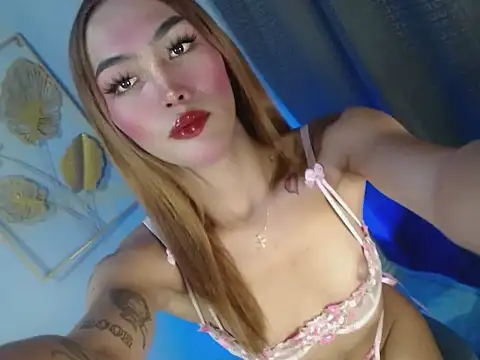 Snapshot of sweetfuckerbaby18 chatting on June 27, 4:46 pm sweetfuckerbaby18 online show from June 27, 4:46 pm