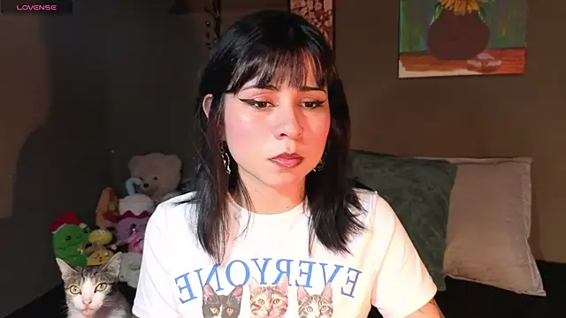 Snapshot of GaiaJoness chatting on November 4, 5:39 pm GaiaJoness online show from November 4, 5:39 pm