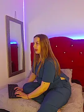 Scarlett Pink Rose online show from November 4, 10:57 pm