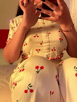 OnlyRima online show from October 5, 12:40 pm