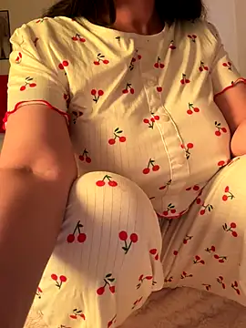 OnlyRima online show from November 27, 9:32 am