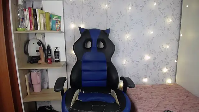 manelike  online show from April 23, 12:22 pm