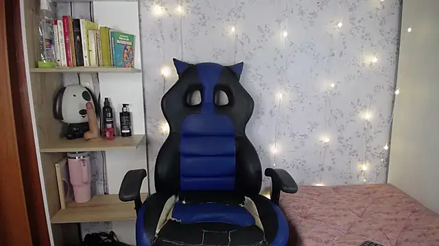 manelike  online show from April 23, 12:29 pm