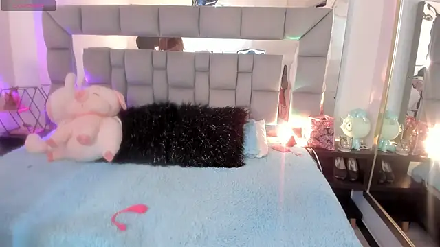 im Lorena online show from October 7, 7:48 pm