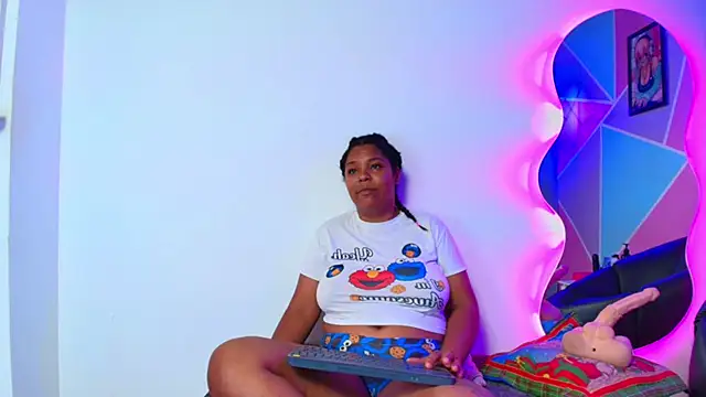 naomi campbel  online show from September 11, 8:42 pm