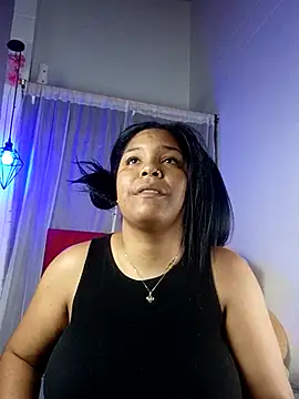 naomi campbel  online show from October 12, 1:45 pm